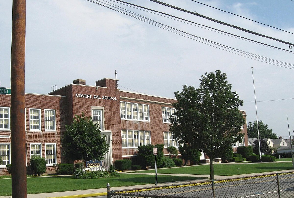 Elmont, NY - Elmont, New York - Wikipedia, kamusi elezo huru